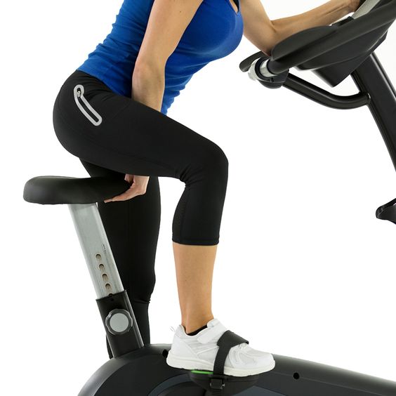 Circle Fitness 6000 – Upright Cycle