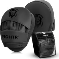FIGHTR® Premium Punching Mitts - Ideal Padding & Stability | Boxing Mitts for Martial Arts incl. Carry Bag | Focus Pads for Boxing, MMA, Muay Thai, etc.